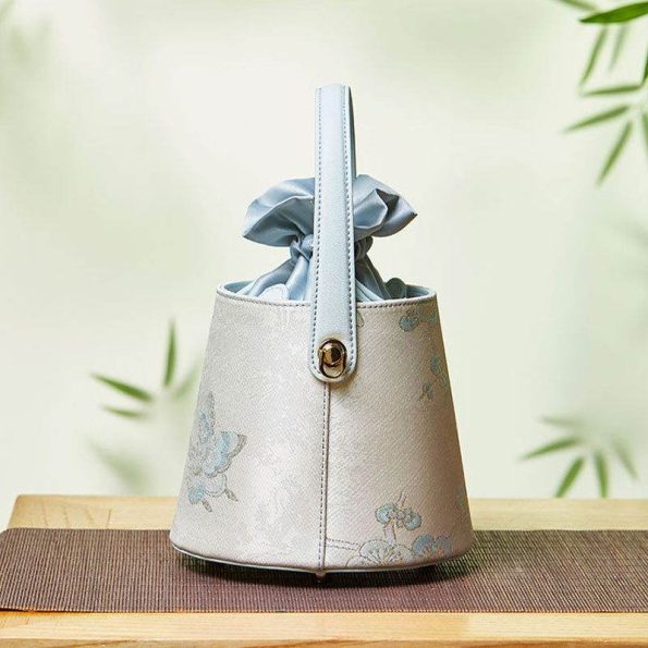 Tote bag - Image 4