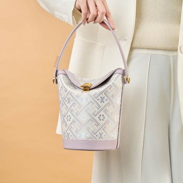 Tote bag - Image 4