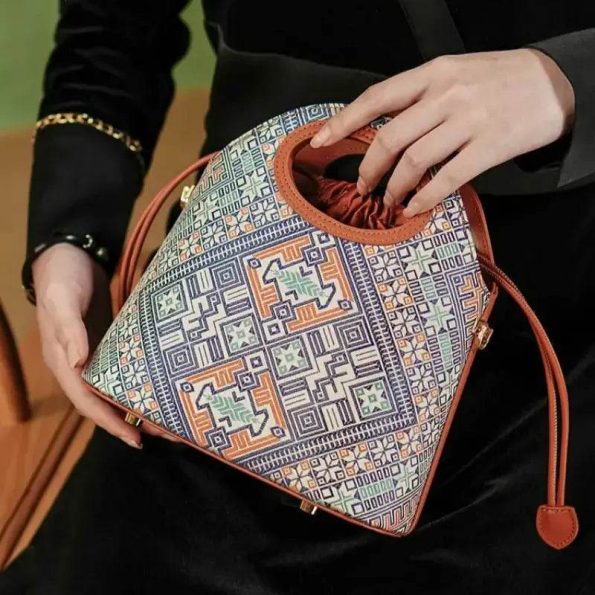 Tote bag - Image 4